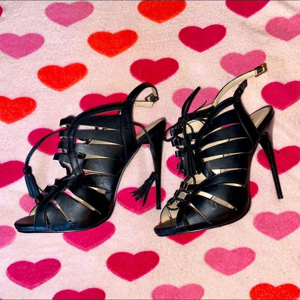 Black strappy detailed heel with tassels never worn size 9
